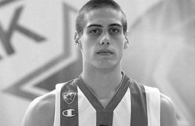 Preminuo mladi crnogorski košarkaš Ivan Ćorović