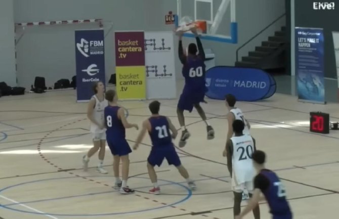 Barselona ima novo košarkaško čudo: Dječak od 12 godina i 210 cm