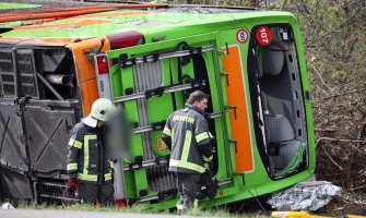 Prevrnuo se Flixbusov bus na autocesti u Njemačkoj: Najmanje 5 mrtvih, 20 povrijeđenih