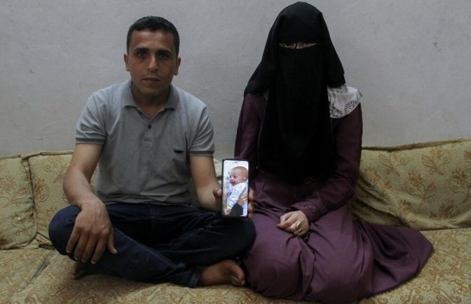 Rat u Gazi razdvojio je roditelje od njihove novorođene bebe