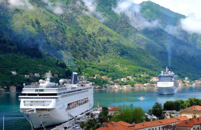 Ristić: U Kotoru boravi oko 3.500 prijavljenih turista i nešto više od 4.000 izletnika