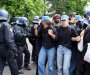 Stotine demonstranata se sukobilo s policijom u blizini Berlina